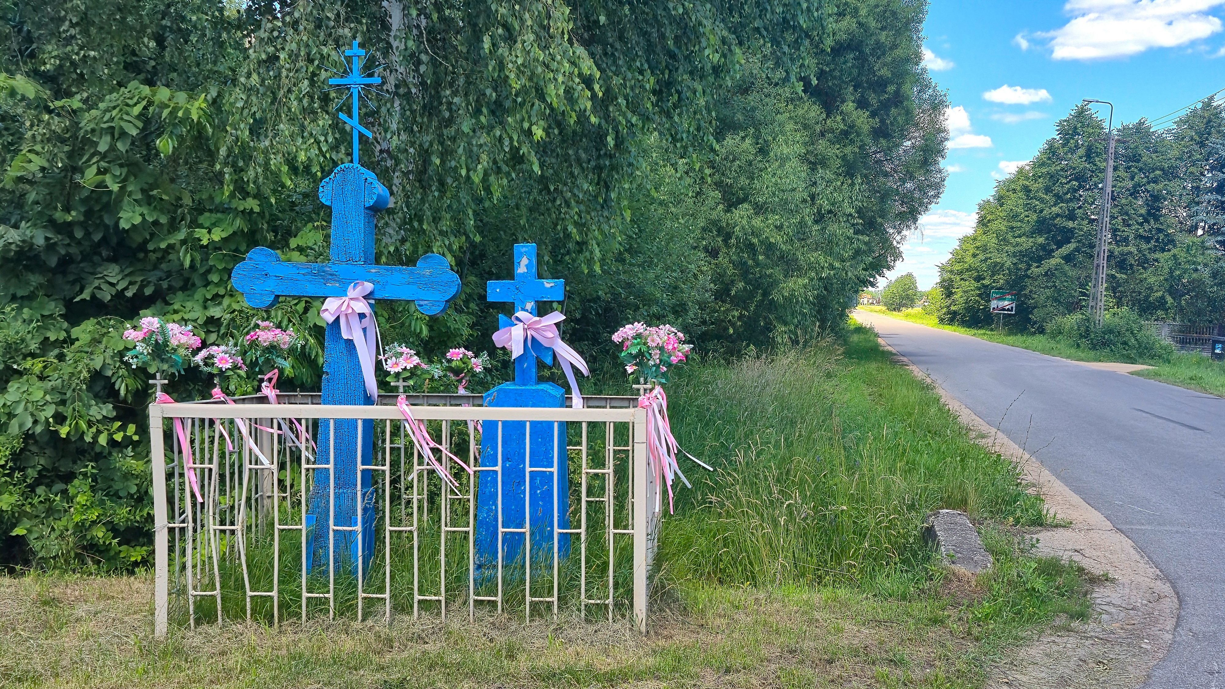 Crosses close to Dolne village