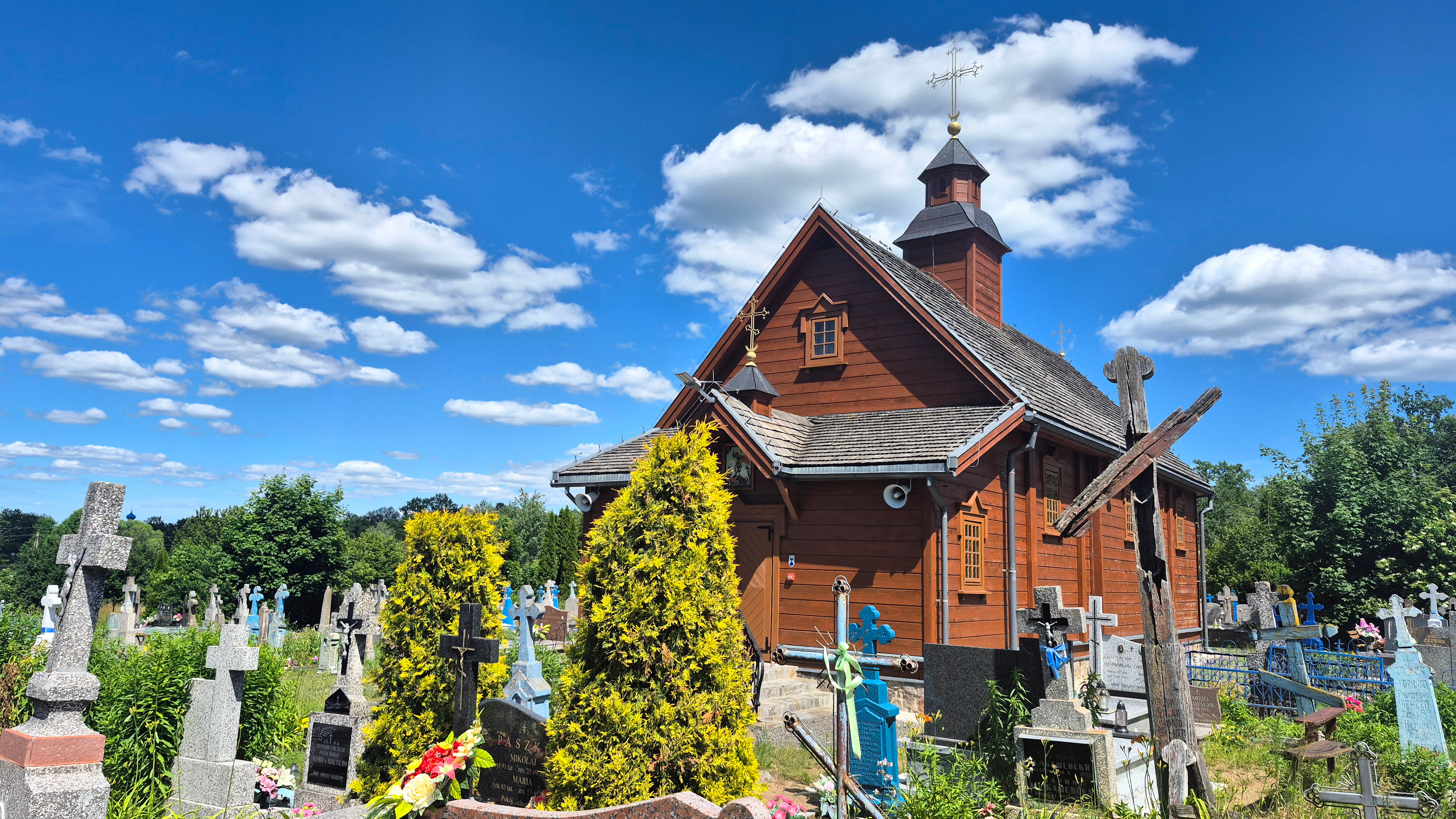 The Orthodox cementary chapel in Łosinka village