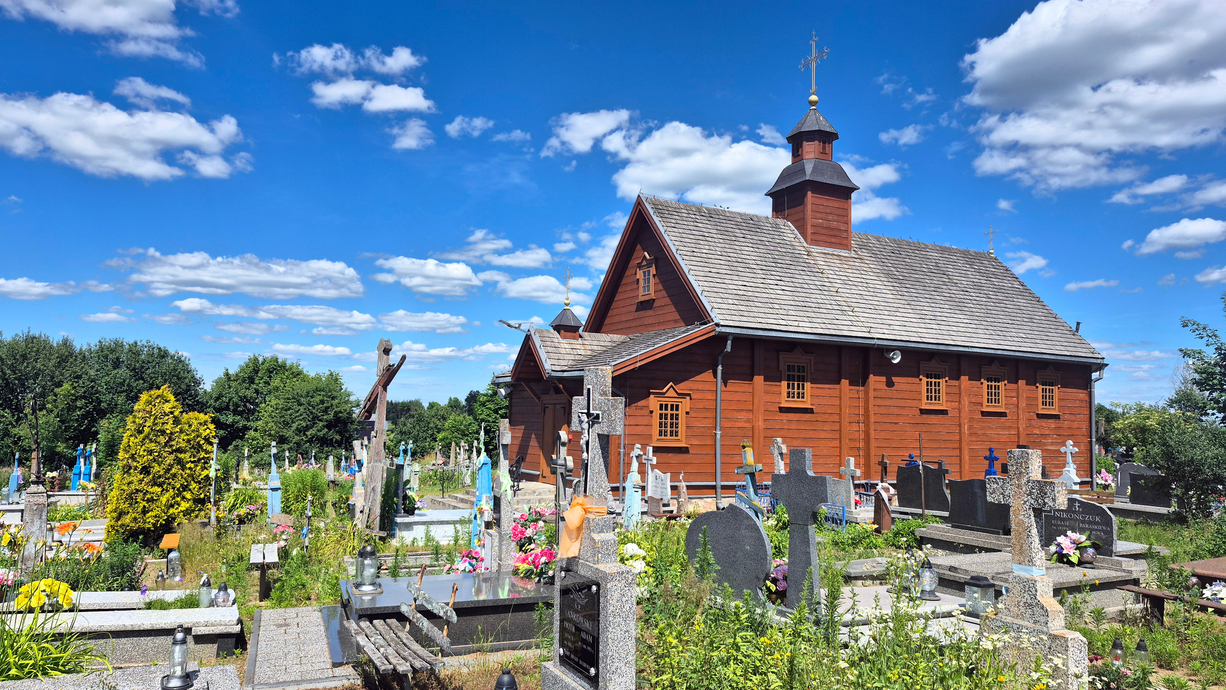 The Orthodox cementary chapel in Łosinka village