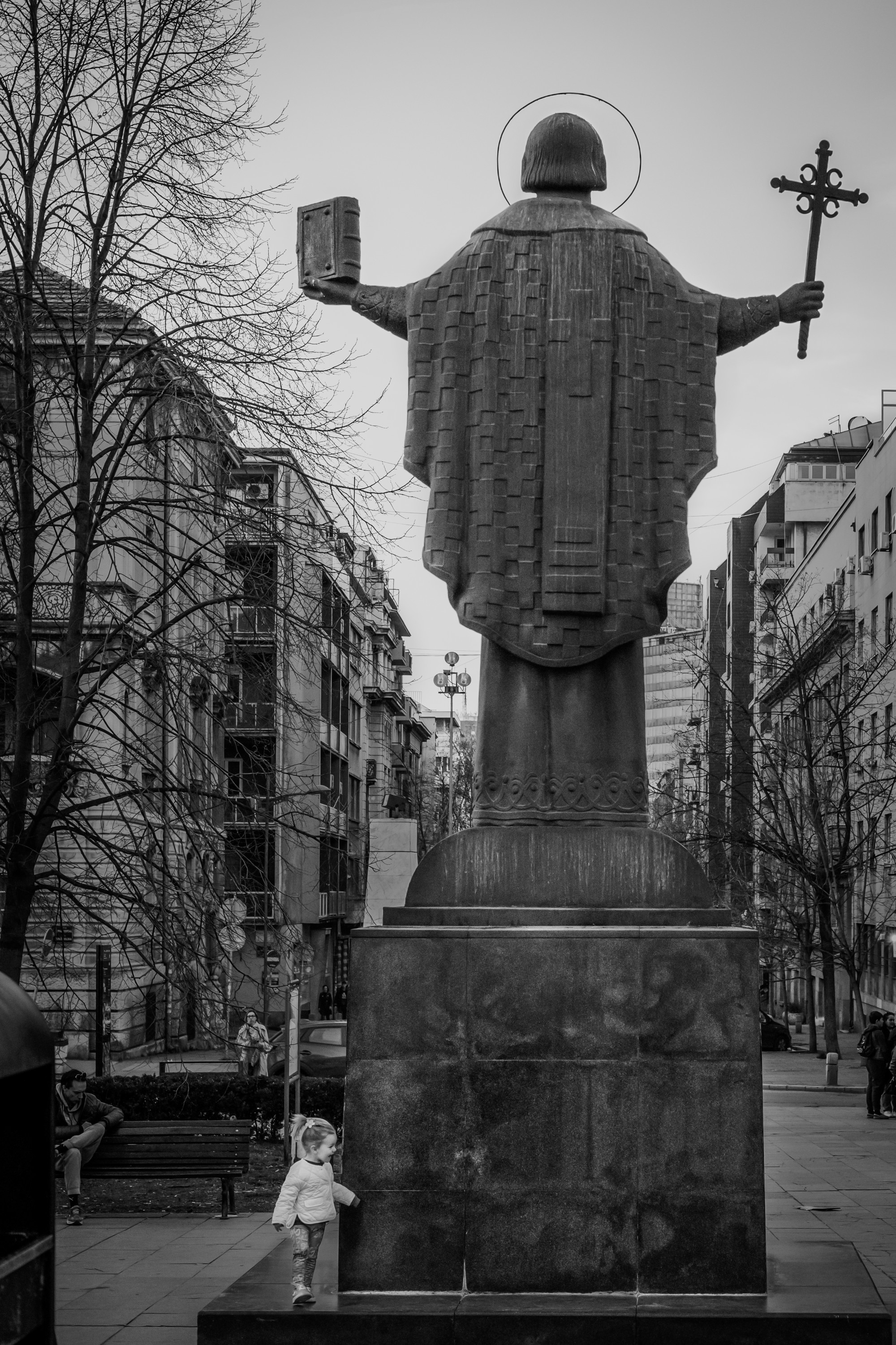 Pred Hramom Svetog Save