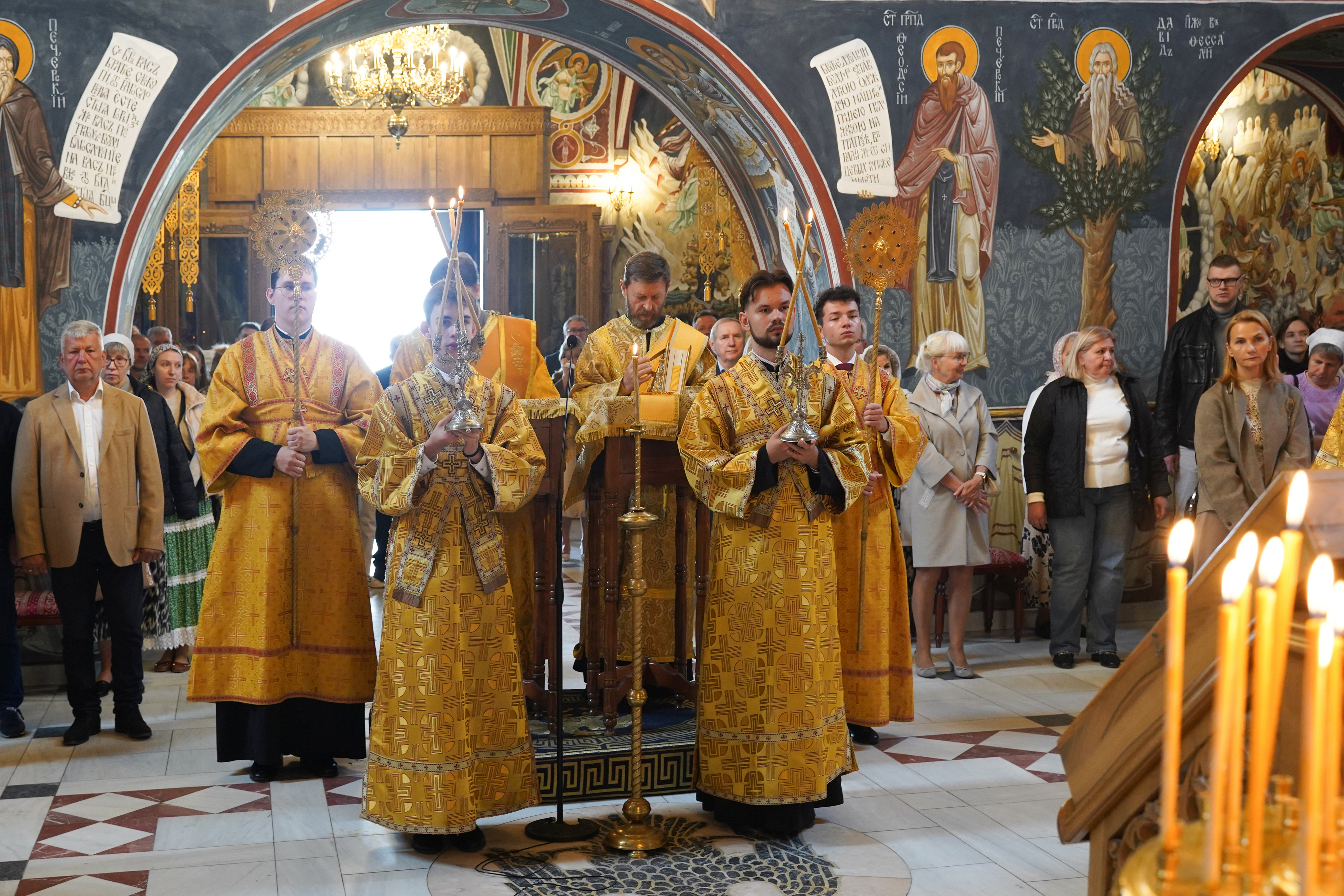 Metropolitan Joanikije of Montenegro and Littoral in Supraśl Monastery - Divine Liturgy