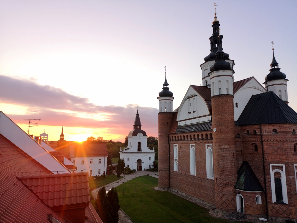 Supraski monaster - wrześniowy zachód słońca 2026
