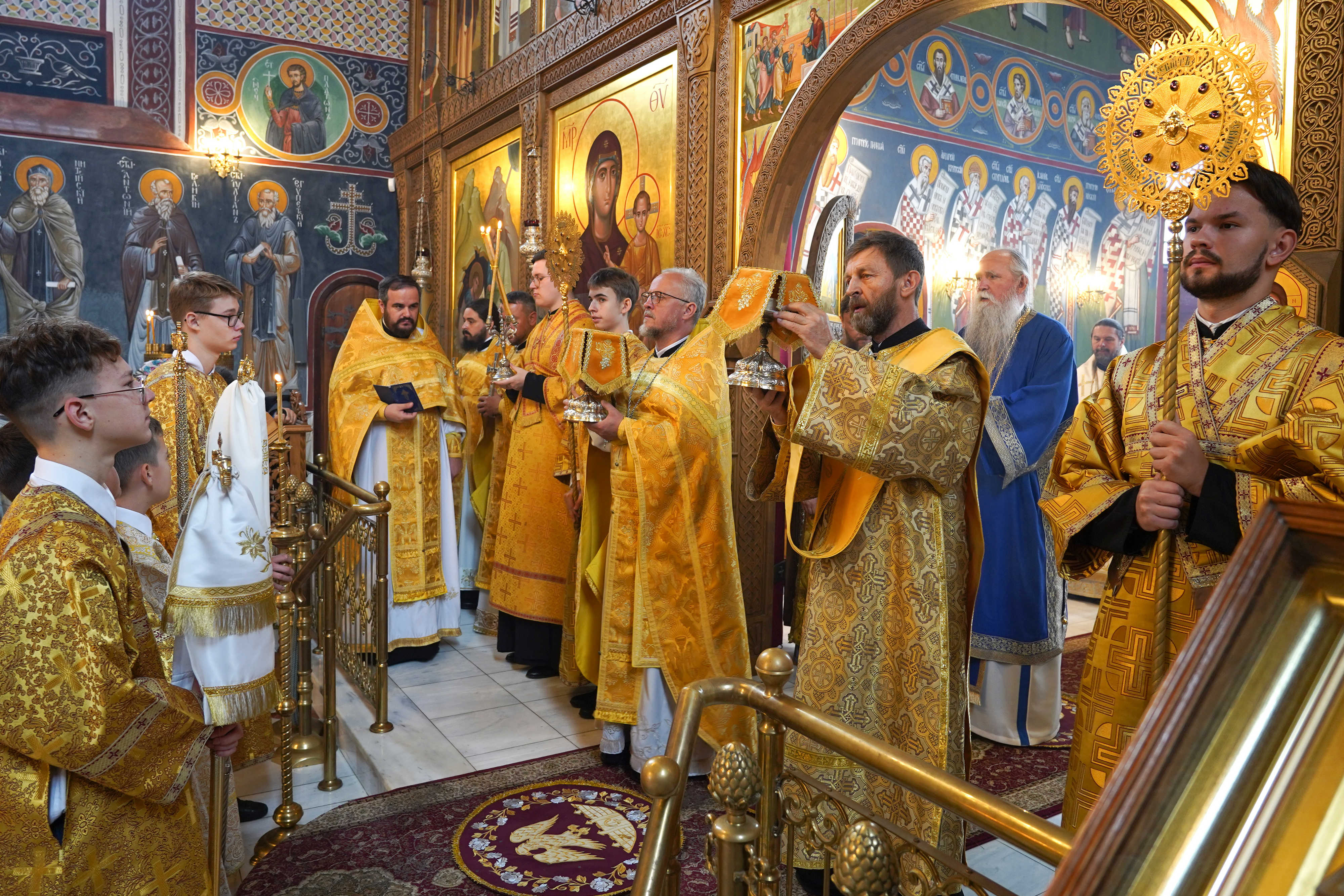 Metropolitan Joanikije of Montenegro and Littoral in Supraśl Monastery - Divine Liturgy