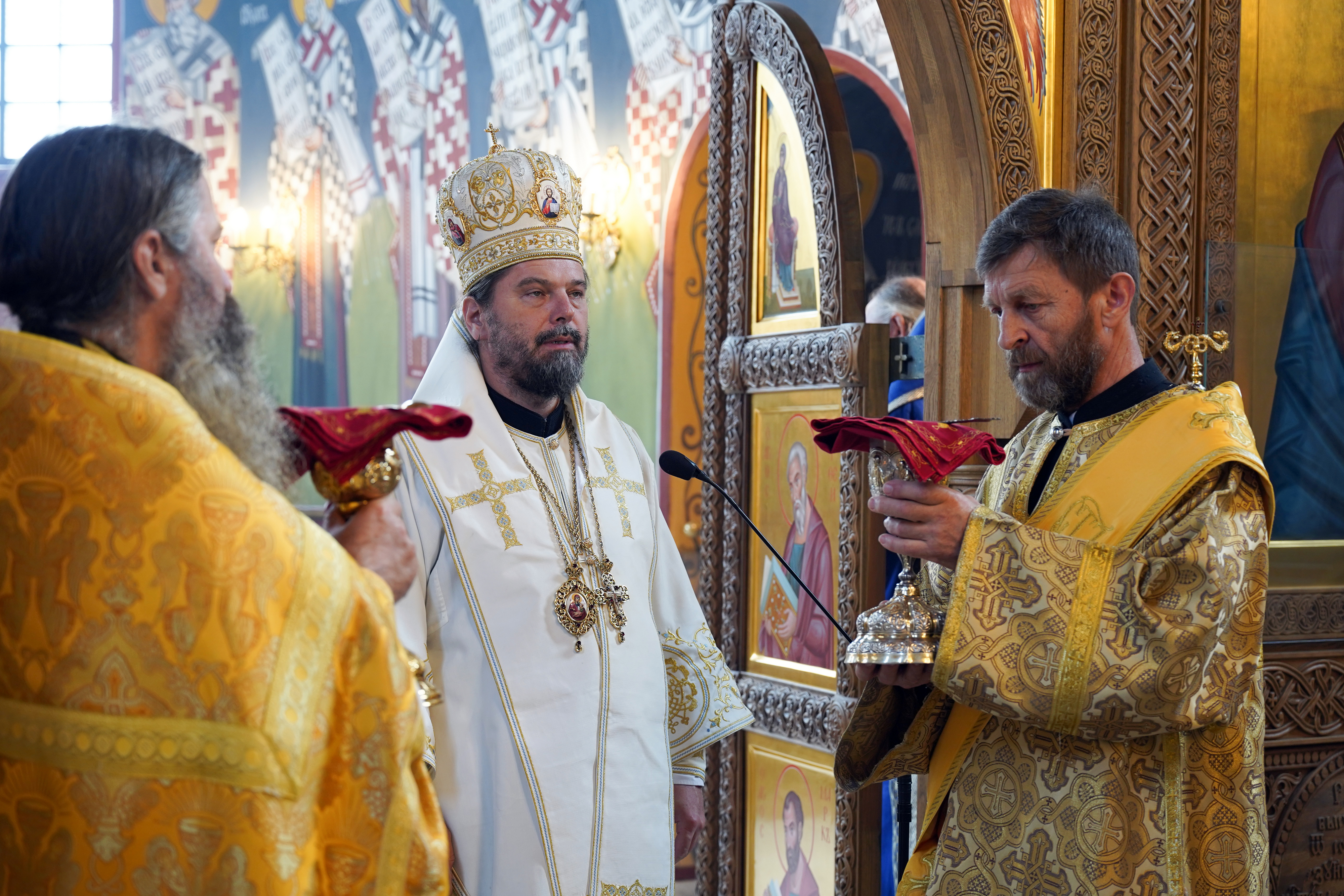 Metropolitan Joanikije of Montenegro and Littoral in Supraśl Monastery - Divine Liturgy