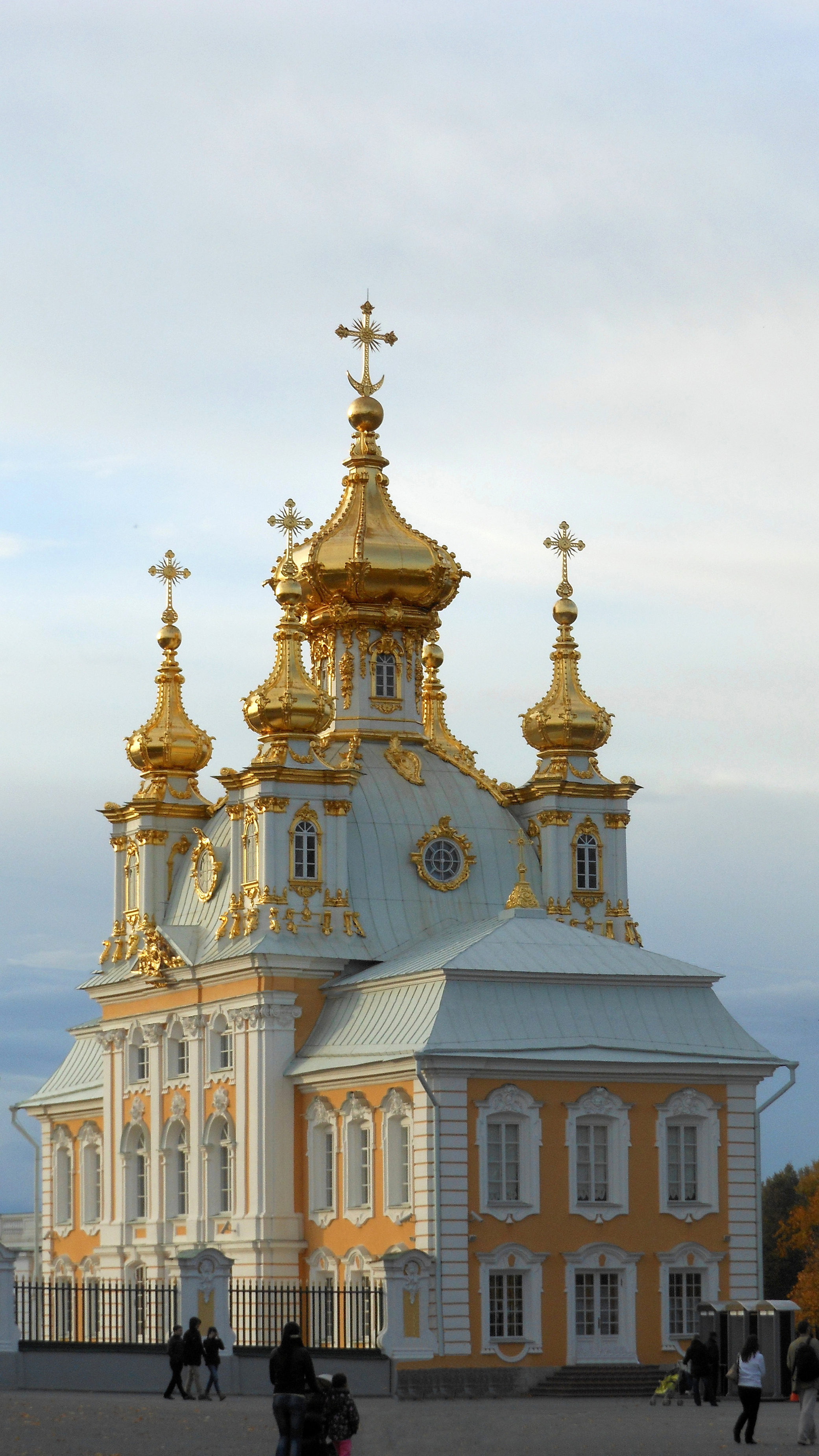 Церковь во имя Святых первоверховных апостолов Петра и Павла. 2012 г.