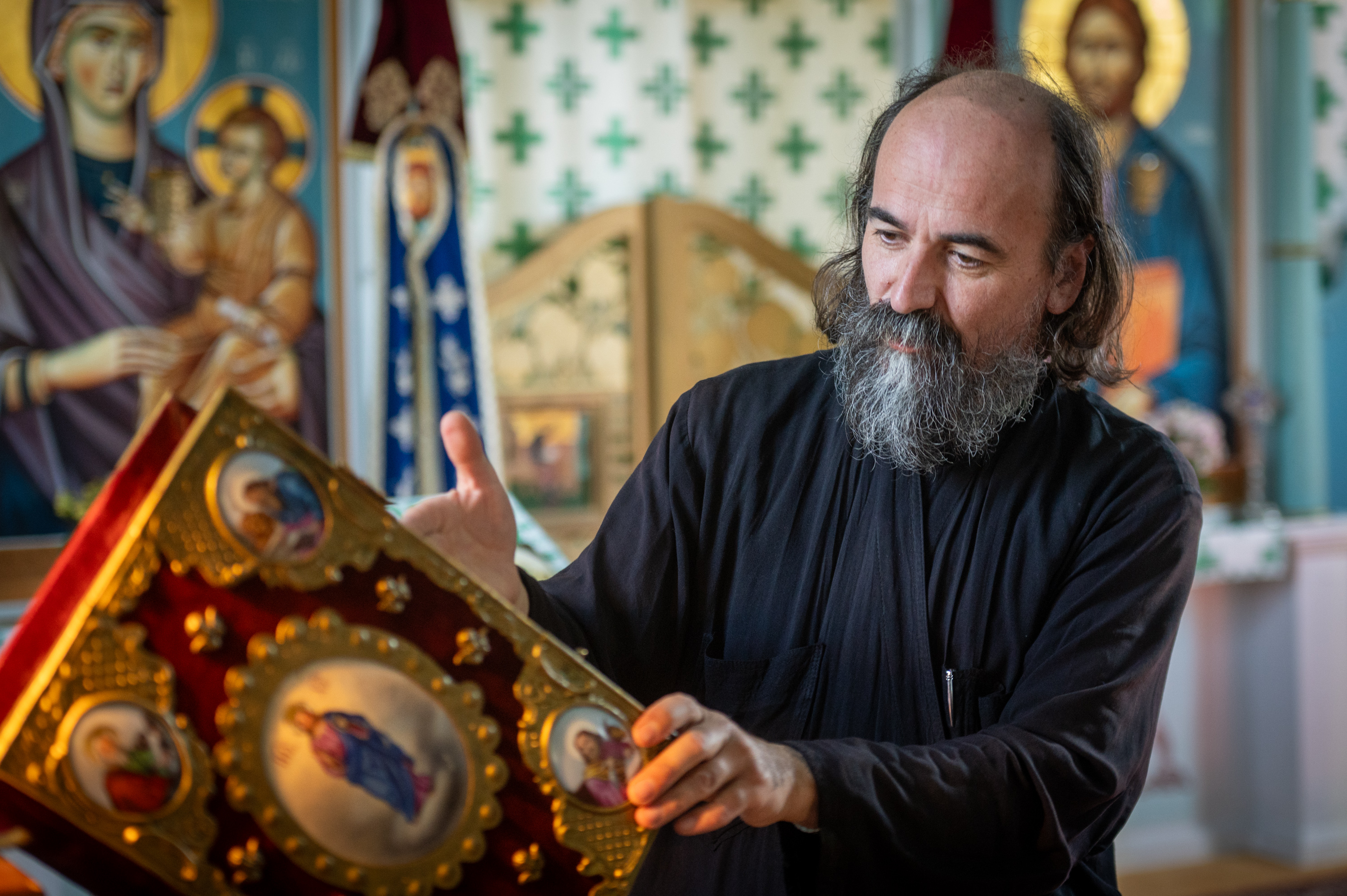 Fr Peter Savčák