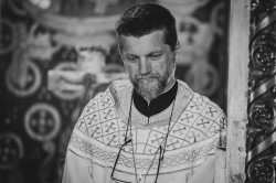 alik 
 Fr Gojko Perović
