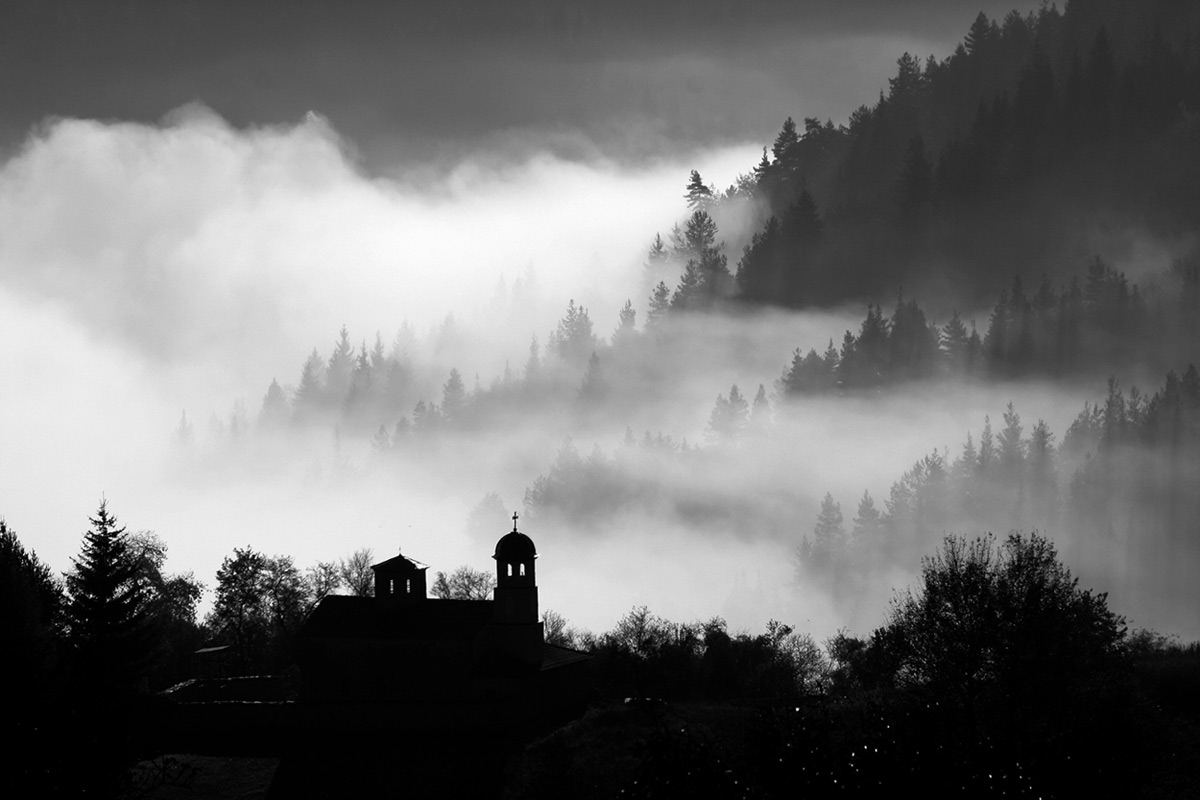  Църква с. Чокманово  