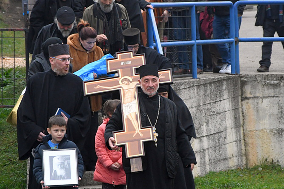 Долазак часнога крста у Дракулиће 