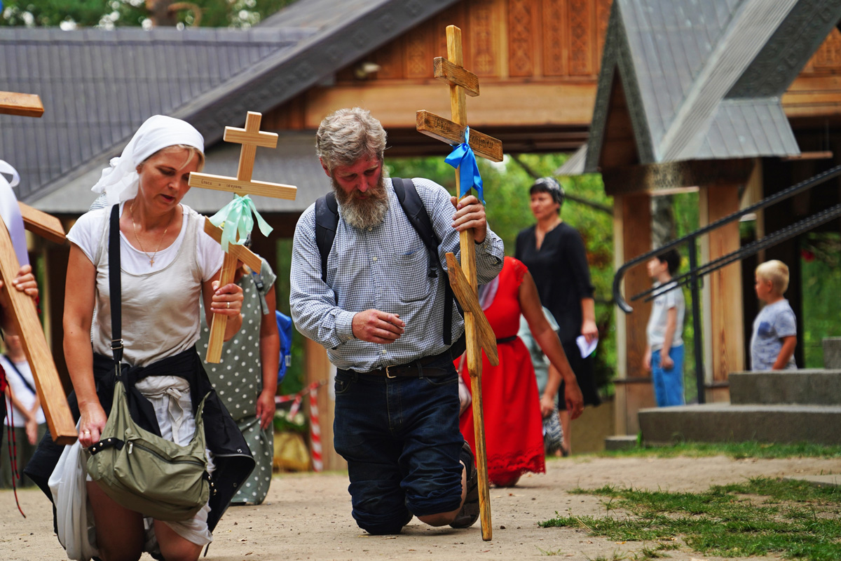 Pilgrims in Grabarka Monastery 