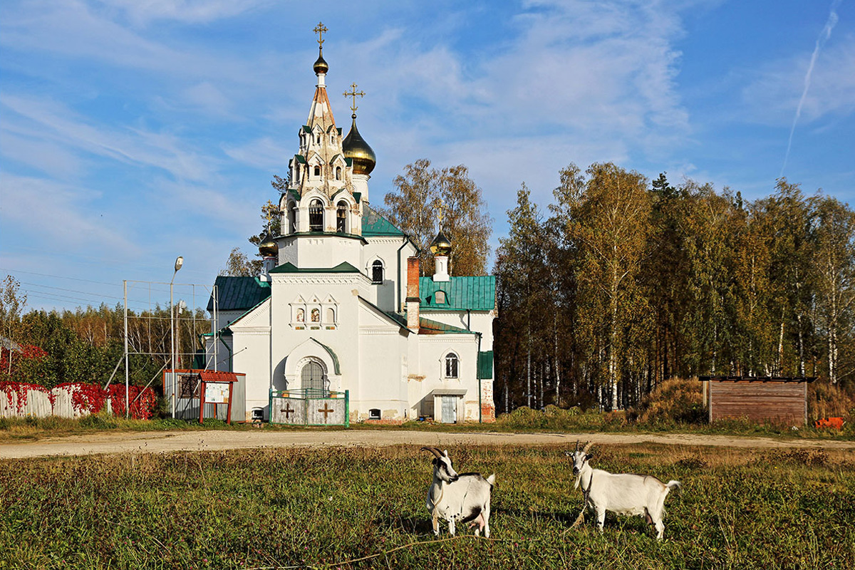 Деревенский храм 
