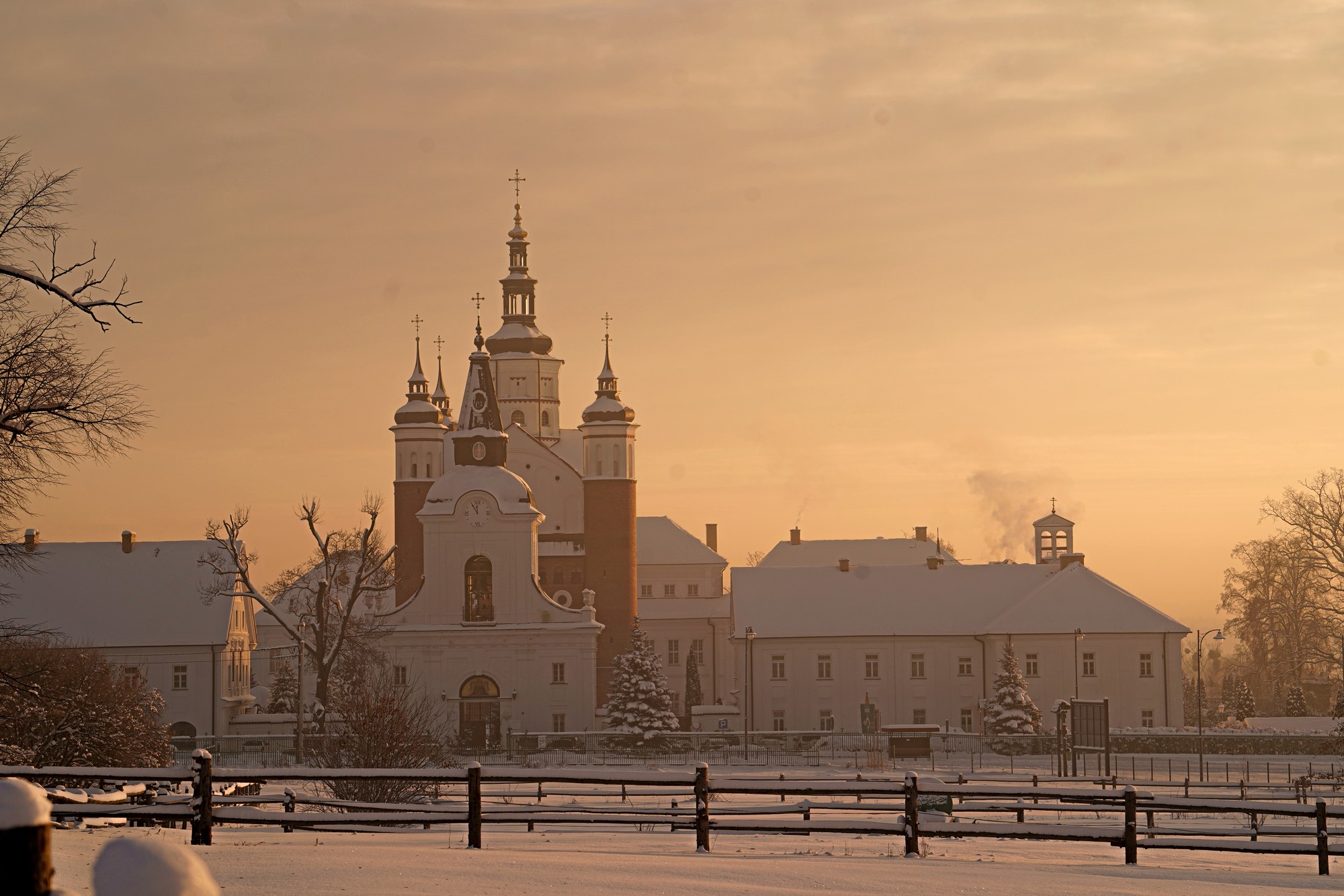 Supraśl Monastery - frozzy sunrise