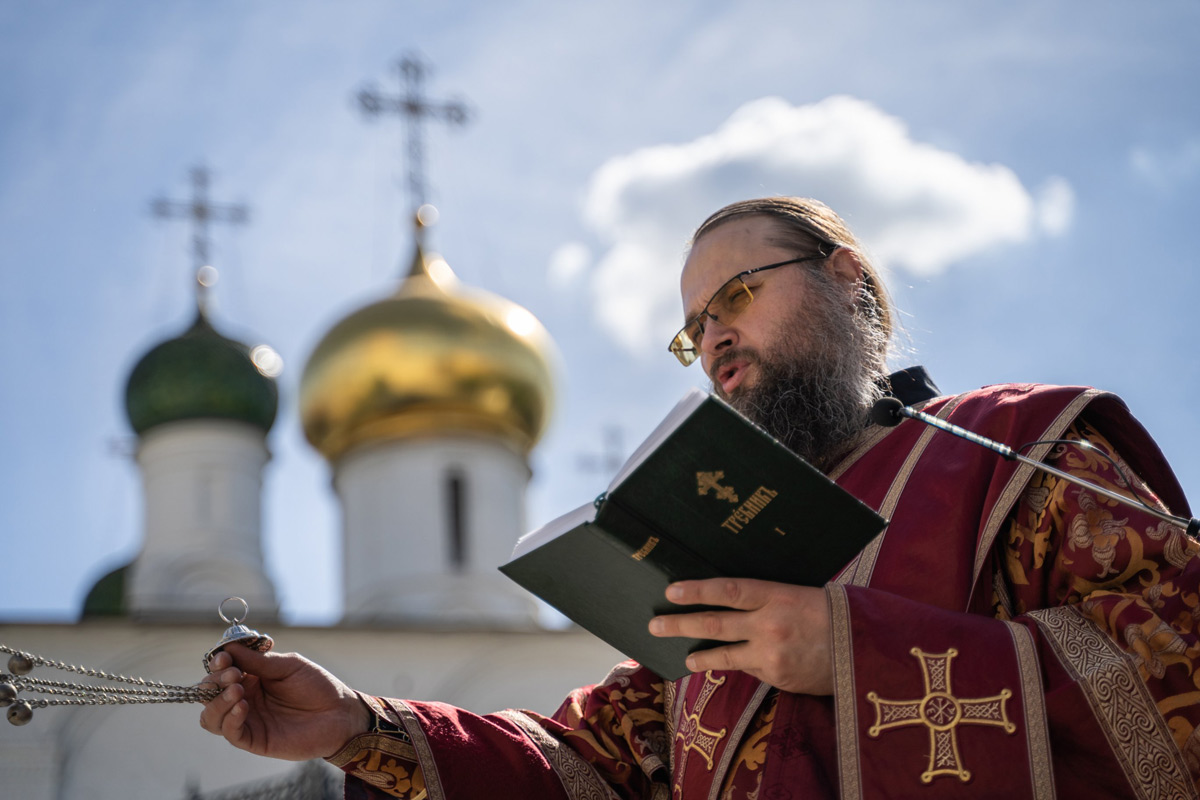 протодиакон  