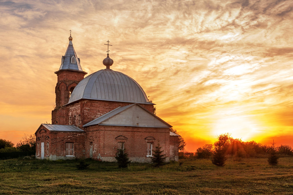  Покровский Храм на закате в с. Б.Кариан   