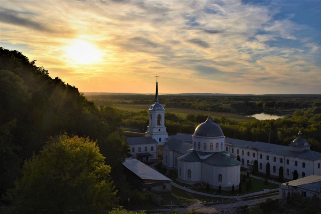 Благословенная земля 