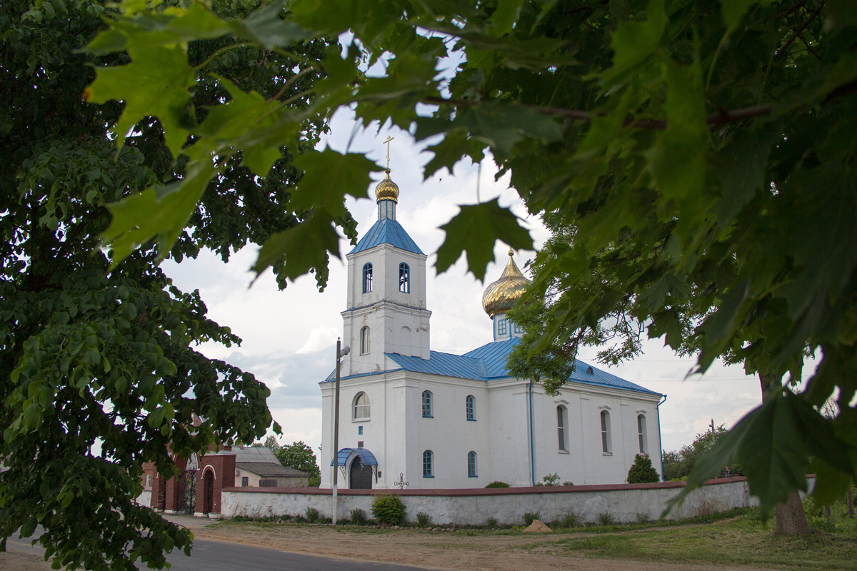 Храм Рождества Пресвятой Богородицы. Деревня Лужки    