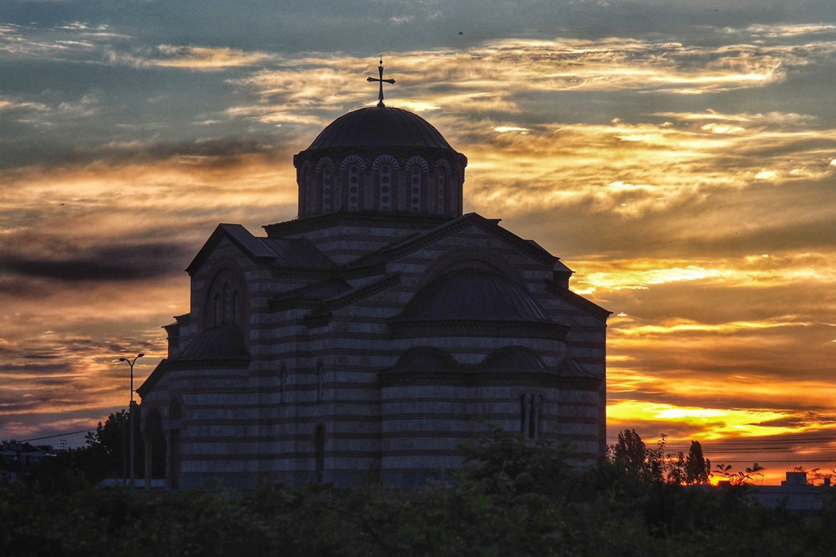  Храм Светог Василија Острошког у Нишу