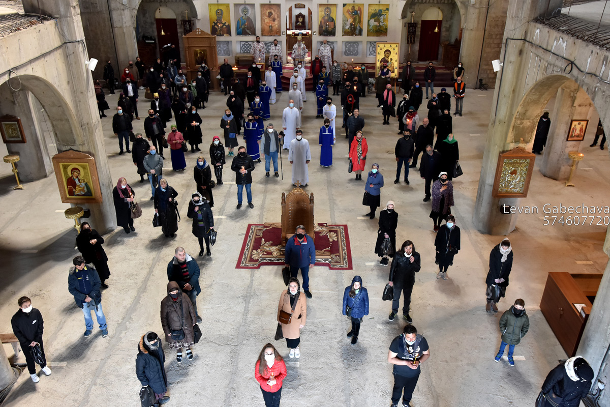 совместное фото после пасхального богослужения 2020