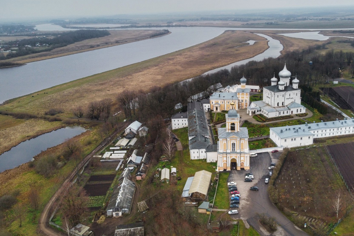 Варлаамо-Хутынский монастырь   