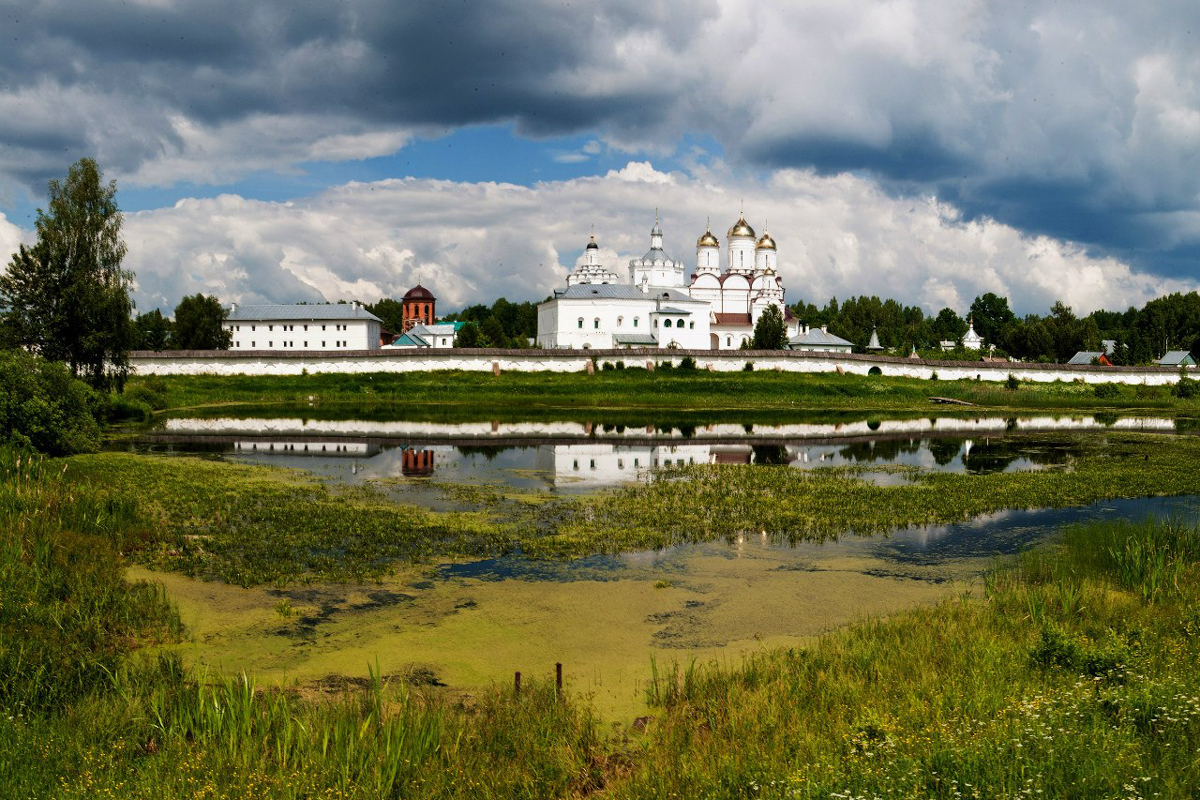 Белый монастырь 