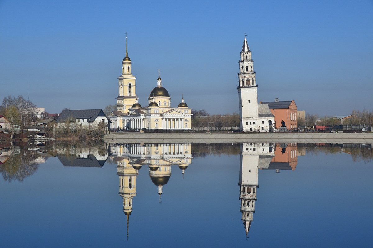 Спасо-Преображенский собор и НЕвьянская башня  