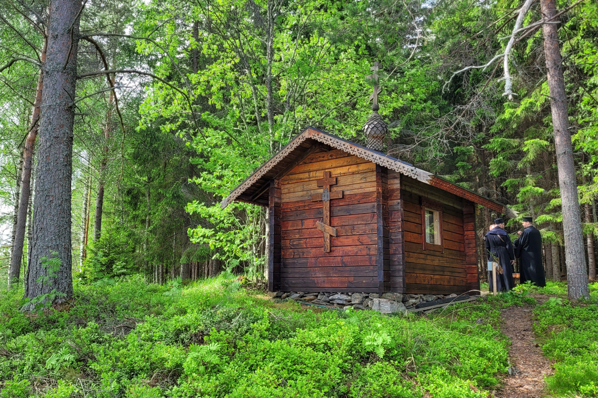The Orthodox Convent in Lintula. The chapel close to the lake