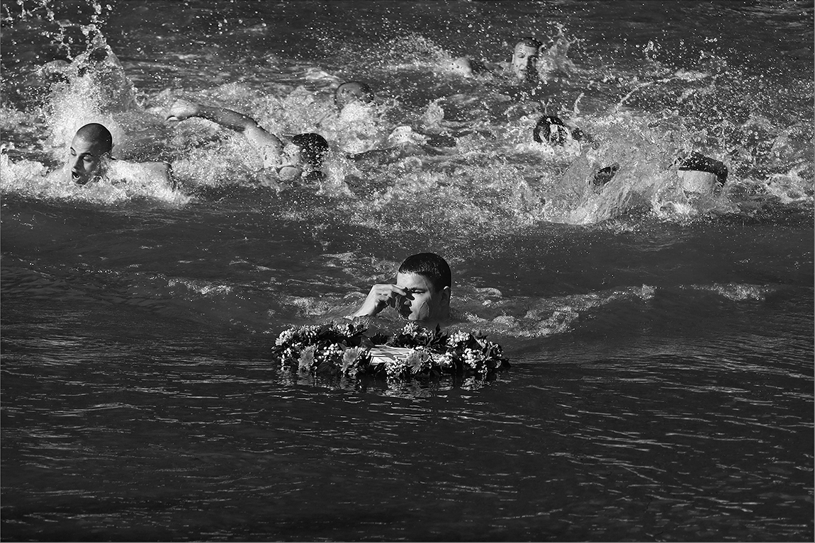 Epiphany swimming for the Cross  
