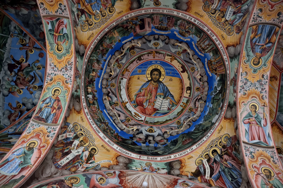 Pantokrator, jedna z zewnętrznych kopuł Rili 