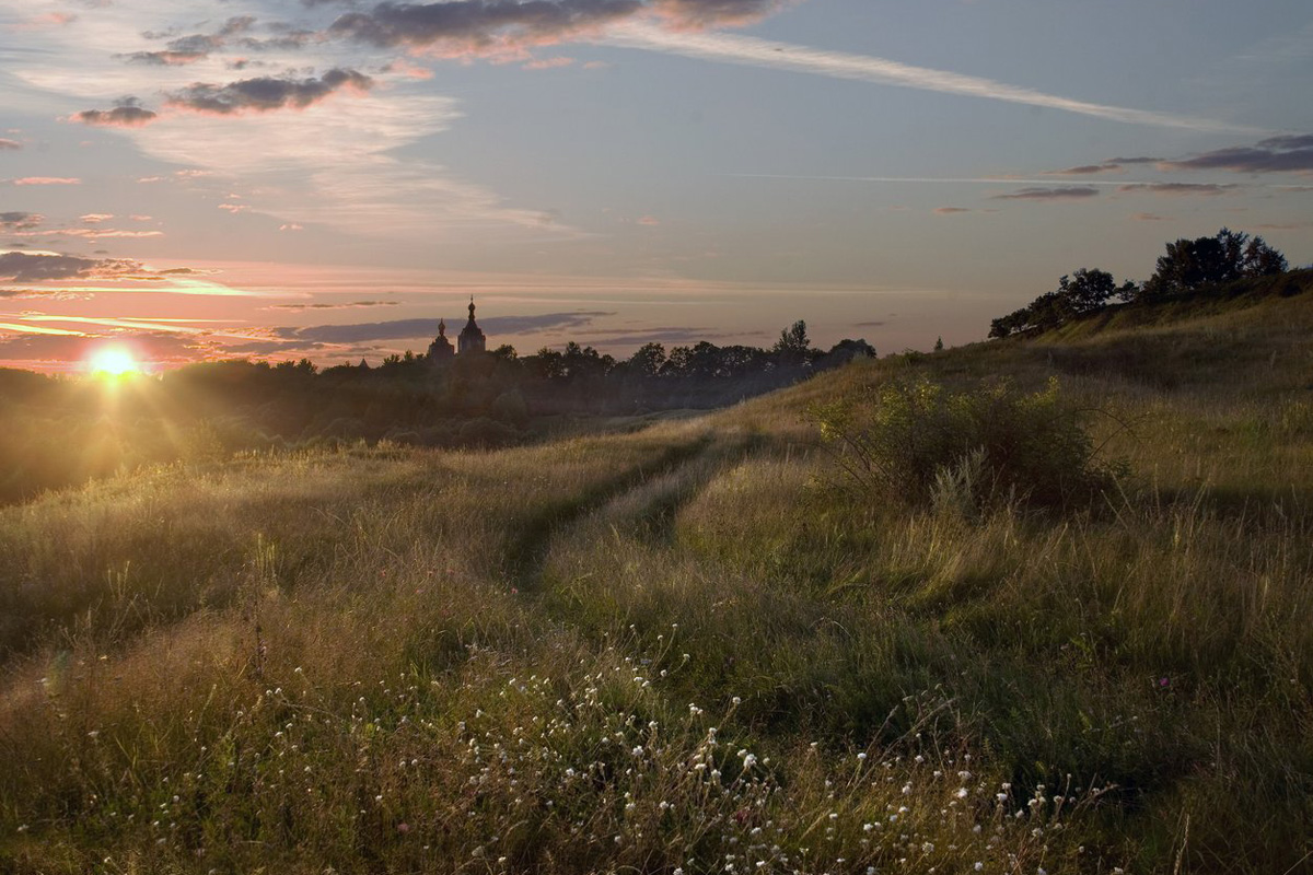 Летний вечер в Шамордино    