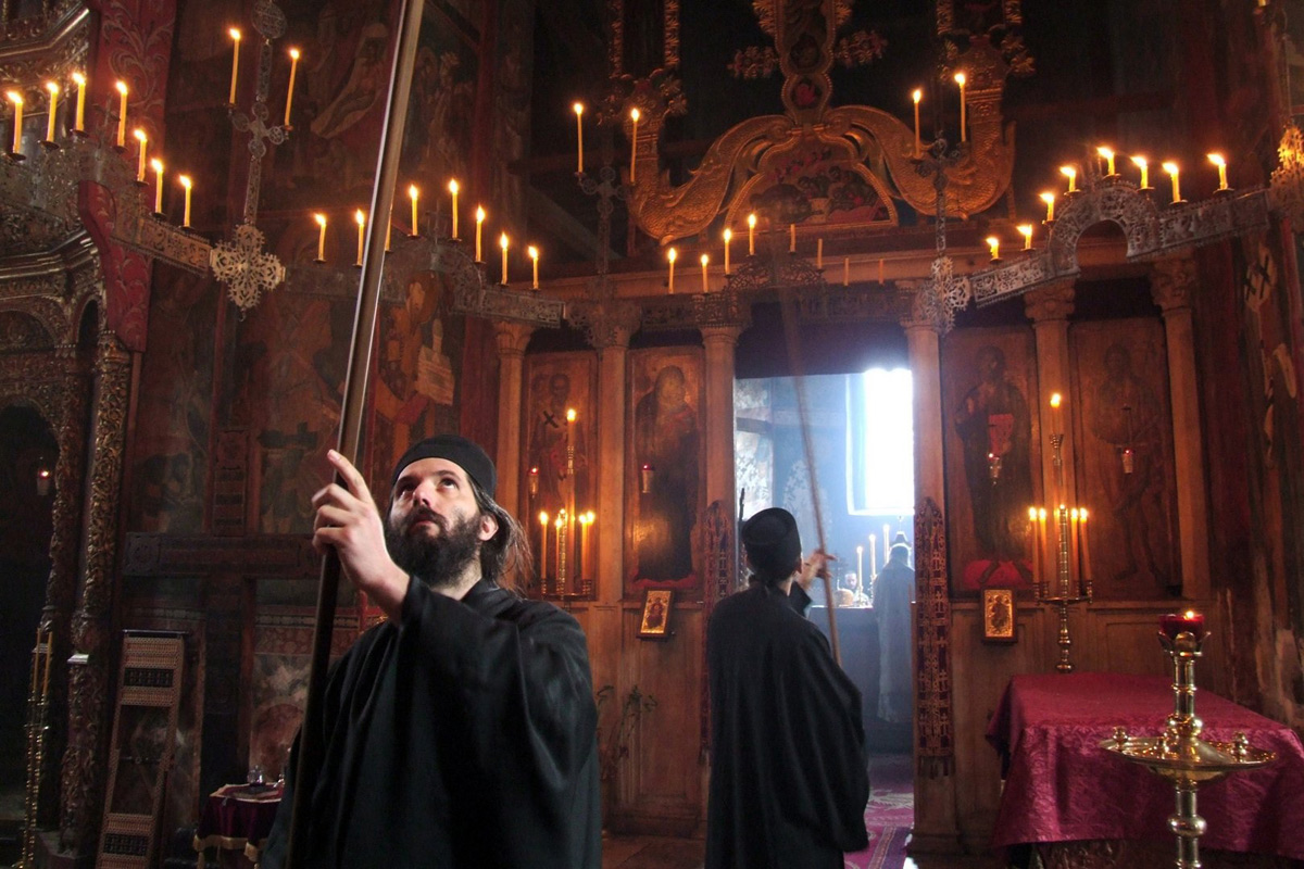 Молитва у Дечанима    