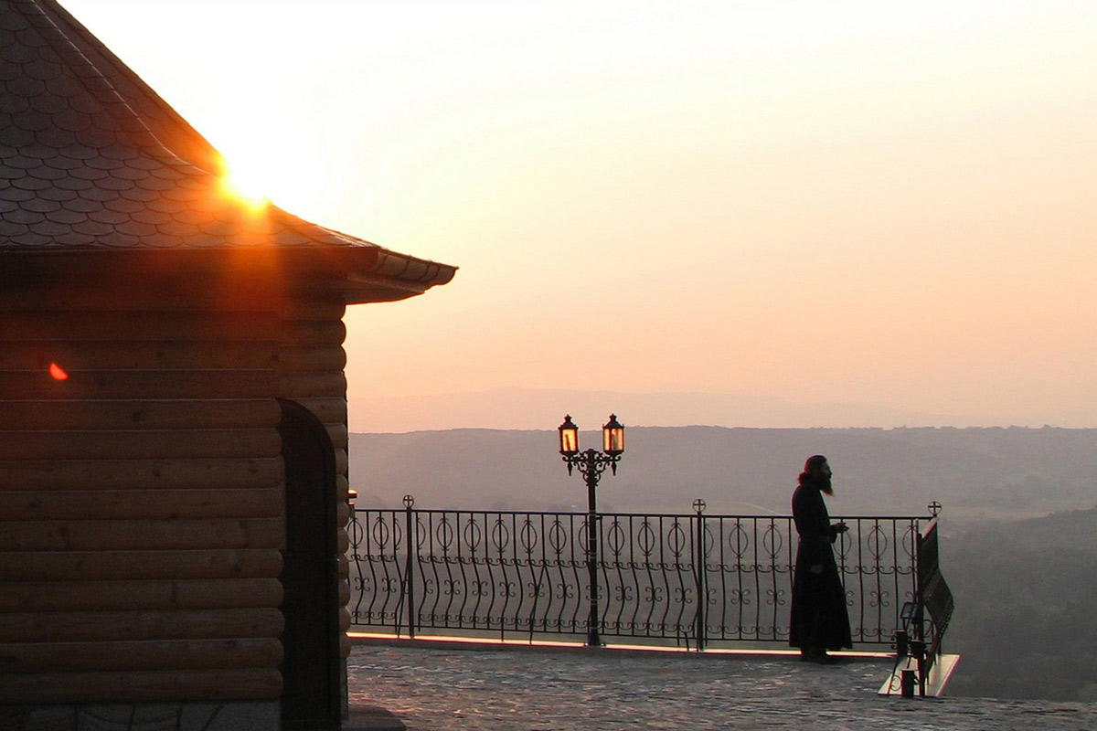 Манастир у селу Лешје код Параћина