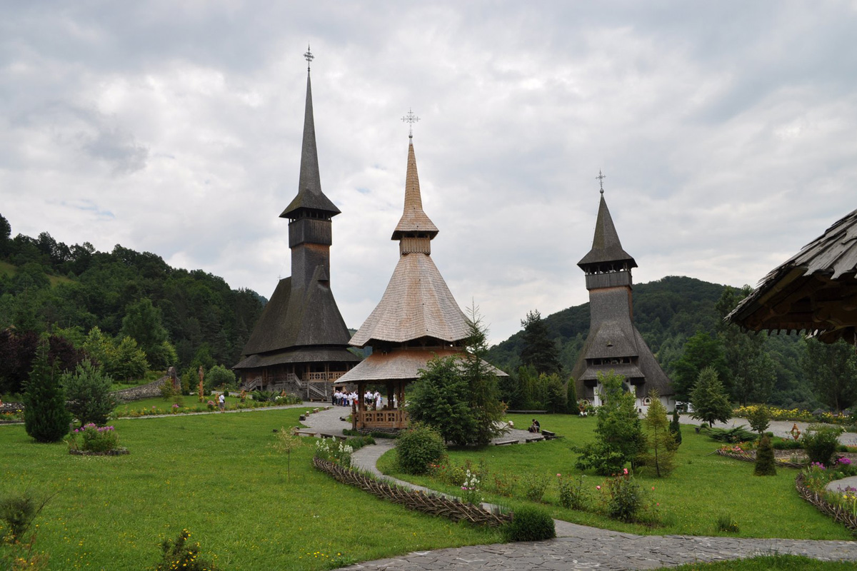 Manastirea „Soborul Sfintilor 12 Apostoli”  