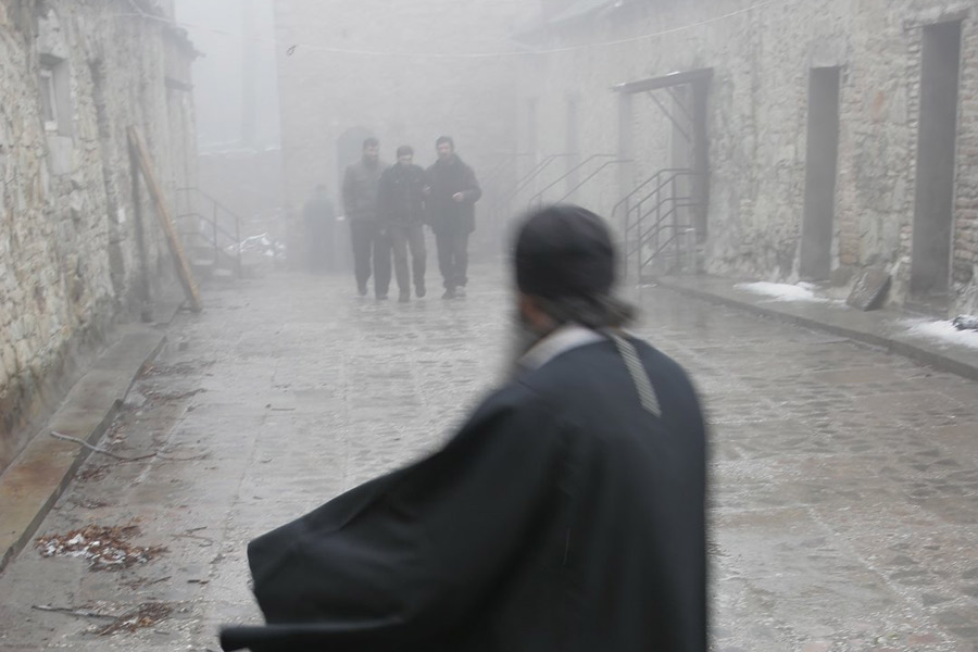  и монахи, бывает, спешат