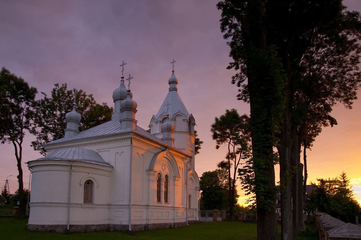 Cerkiew Podwyższenia Krzyża Świętego w Fastach