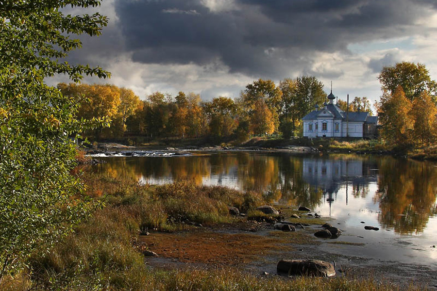 Храм преподобных Зосимы Савватия и Германа Соловецких чудотворцев      