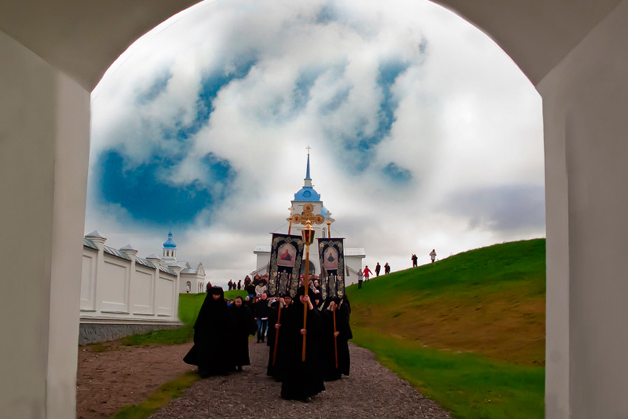 Покрово-Тервенический монастырь.Крестный ход. 