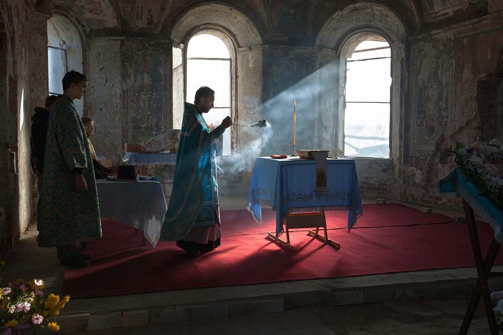 В возрождаемом храме 