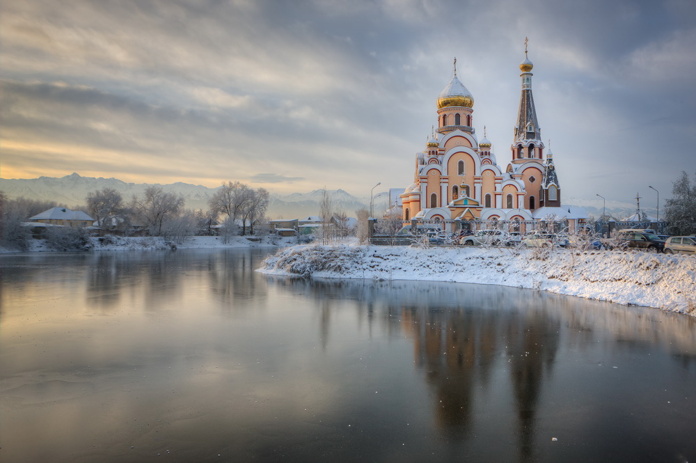 Храм в честь Воздвижения Креста Господня, г. Алматы  